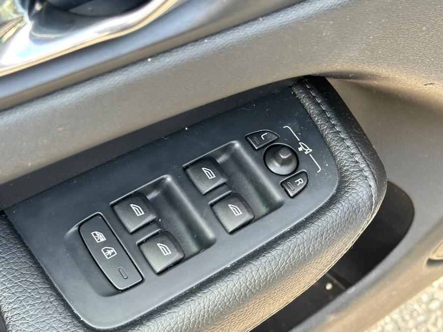 2018 Volvo XC60 T5 AWD Inscription, available for sale in Irvington , New Jersey | Auto Haus of Irvington Corp. Irvington , New Jersey 2018 Volvo XC60 T5 AWD Inscription, available for sale in Irvington , New Jersey | Auto Haus of Irvington Corp. Irvington , New Jersey