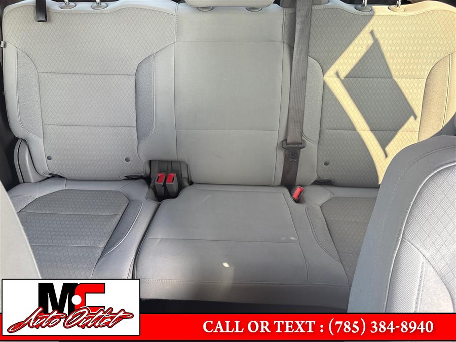 2019 Chevrolet Silverado 1500 4WD Crew Cab 147" LT, available for sale in Colby, Kansas | M C Auto Outlet Inc. Colby, Kansas 2019 Chevrolet Silverado 1500 4WD Crew Cab 147" LT, available for sale in Colby, Kansas | M C Auto Outlet Inc. Colby, Kansas