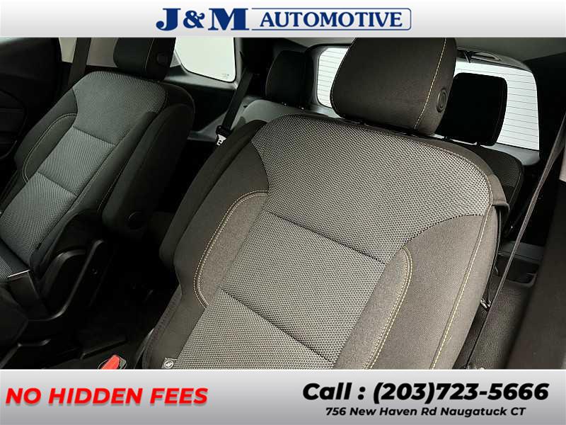 2018 Chevrolet Traverse LT Cloth, available for sale in Naugatuck, Connecticut | J&M Automotive Sls&Svc LLC. Naugatuck, Connecticut 2018 Chevrolet Traverse LT Cloth, available for sale in Naugatuck, Connecticut | J&M Automotive Sls&Svc LLC. Naugatuck, Connecticut