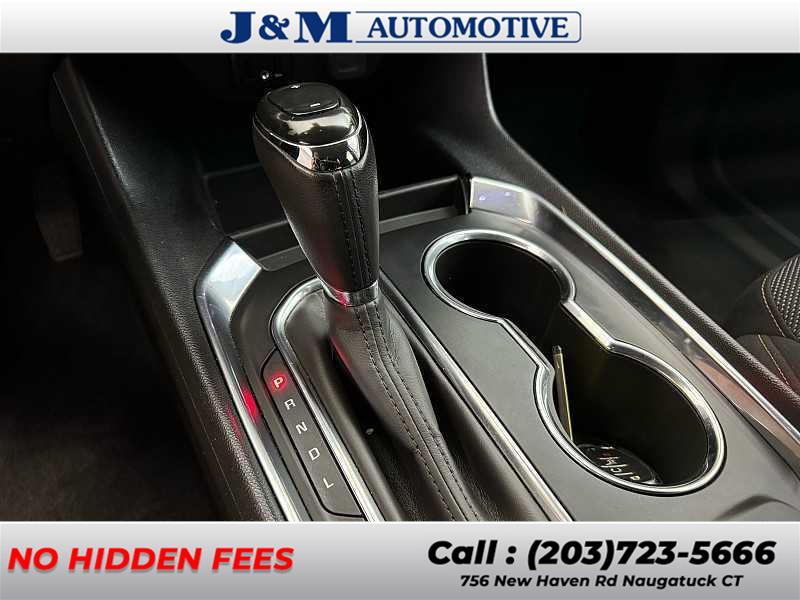 2018 Chevrolet Traverse LT Cloth, available for sale in Naugatuck, Connecticut | J&M Automotive Sls&Svc LLC. Naugatuck, Connecticut 2018 Chevrolet Traverse LT Cloth, available for sale in Naugatuck, Connecticut | J&M Automotive Sls&Svc LLC. Naugatuck, Connecticut