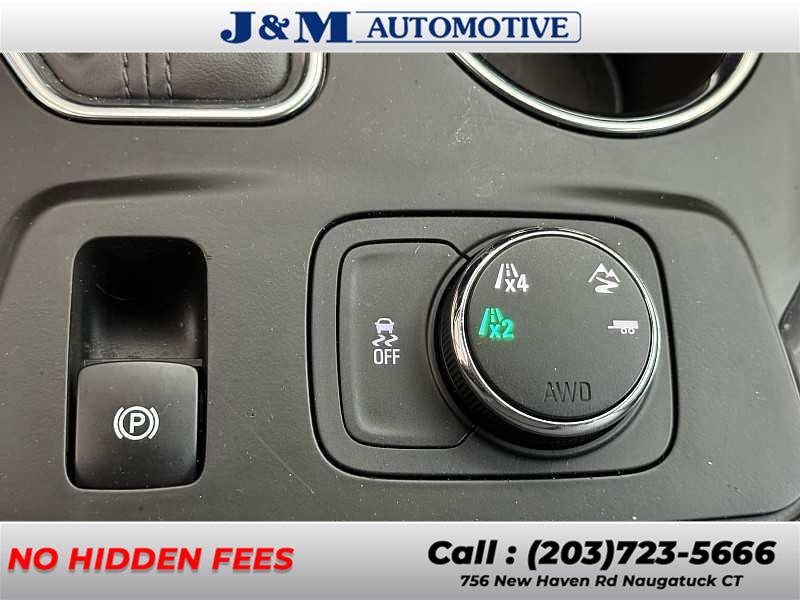 2018 Chevrolet Traverse LT Cloth, available for sale in Naugatuck, Connecticut | J&M Automotive Sls&Svc LLC. Naugatuck, Connecticut 2018 Chevrolet Traverse LT Cloth, available for sale in Naugatuck, Connecticut | J&M Automotive Sls&Svc LLC. Naugatuck, Connecticut