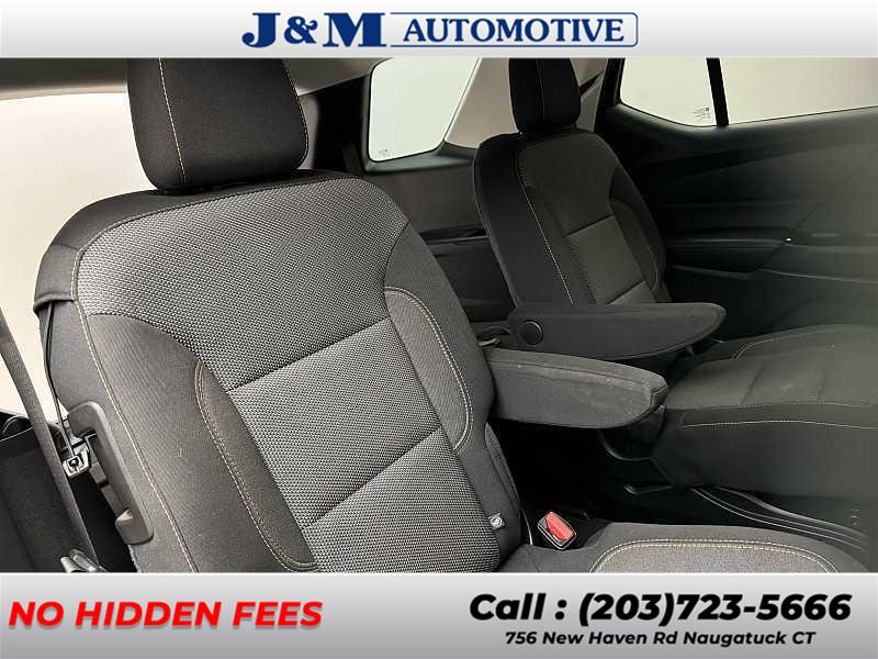 2018 Chevrolet Traverse LT Cloth, available for sale in Naugatuck, Connecticut | J&M Automotive Sls&Svc LLC. Naugatuck, Connecticut 2018 Chevrolet Traverse LT Cloth, available for sale in Naugatuck, Connecticut | J&M Automotive Sls&Svc LLC. Naugatuck, Connecticut