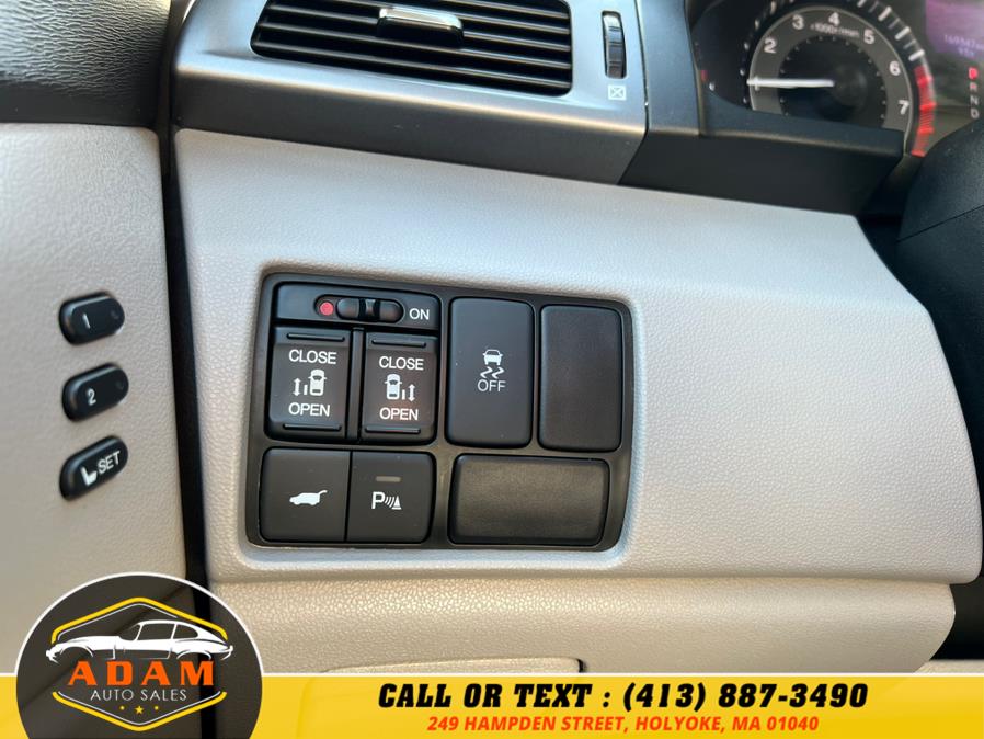 2011 Honda Odyssey 5dr Touring, available for sale in Holyoke, Massachusetts | Adam Auto Sales. Holyoke, Massachusetts 2011 Honda Odyssey 5dr Touring, available for sale in Holyoke, Massachusetts | Adam Auto Sales. Holyoke, Massachusetts
