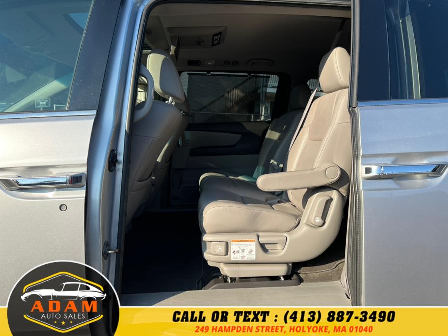 2011 Honda Odyssey 5dr Touring, available for sale in Holyoke, Massachusetts | Adam Auto Sales. Holyoke, Massachusetts 2011 Honda Odyssey 5dr Touring, available for sale in Holyoke, Massachusetts | Adam Auto Sales. Holyoke, Massachusetts