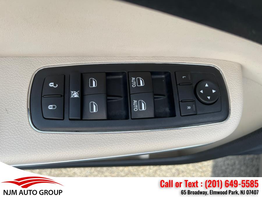 2016 Chrysler 300 4dr Sdn Limited AWD, available for sale in Elmwood Park, New Jersey | NJM Auto Group. Elmwood Park, New Jersey 2016 Chrysler 300 4dr Sdn Limited AWD, available for sale in Elmwood Park, New Jersey | NJM Auto Group. Elmwood Park, New Jersey