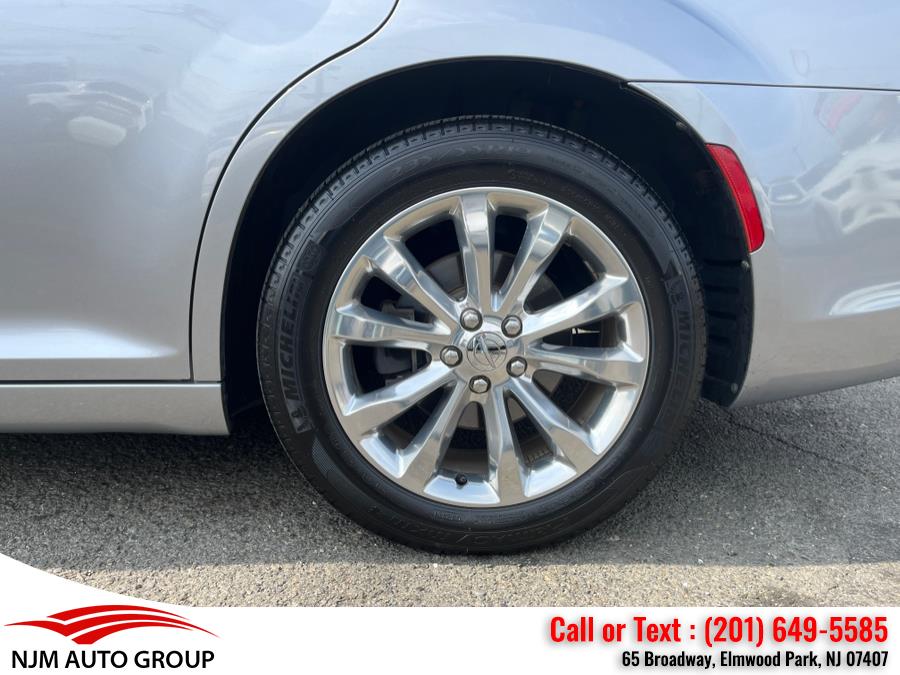2016 Chrysler 300 4dr Sdn Limited AWD, available for sale in Elmwood Park, New Jersey | NJM Auto Group. Elmwood Park, New Jersey 2016 Chrysler 300 4dr Sdn Limited AWD, available for sale in Elmwood Park, New Jersey | NJM Auto Group. Elmwood Park, New Jersey