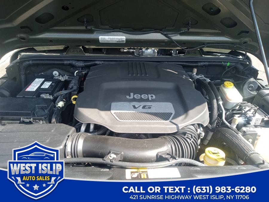 2015 Jeep Wrangler Unlimited 4WD 4dr Willys Wheeler, available for sale in West Islip, New York | West Islip Auto Sales. West Islip, New York 2015 Jeep Wrangler Unlimited 4WD 4dr Willys Wheeler, available for sale in West Islip, New York | West Islip Auto Sales. West Islip, New York