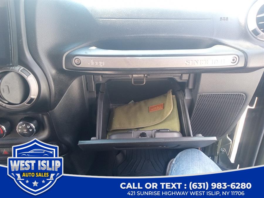 2015 Jeep Wrangler Unlimited 4WD 4dr Willys Wheeler, available for sale in West Islip, New York | West Islip Auto Sales. West Islip, New York 2015 Jeep Wrangler Unlimited 4WD 4dr Willys Wheeler, available for sale in West Islip, New York | West Islip Auto Sales. West Islip, New York