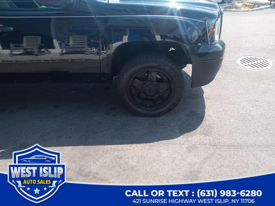 2009 GMC Sierra 1500 4WD Crew Cab 143.5" Denali, available for sale in West Islip, New York | West Islip Auto Sales. West Islip, New York 2009 GMC Sierra 1500 4WD Crew Cab 143.5" Denali, available for sale in West Islip, New York | West Islip Auto Sales. West Islip, New York