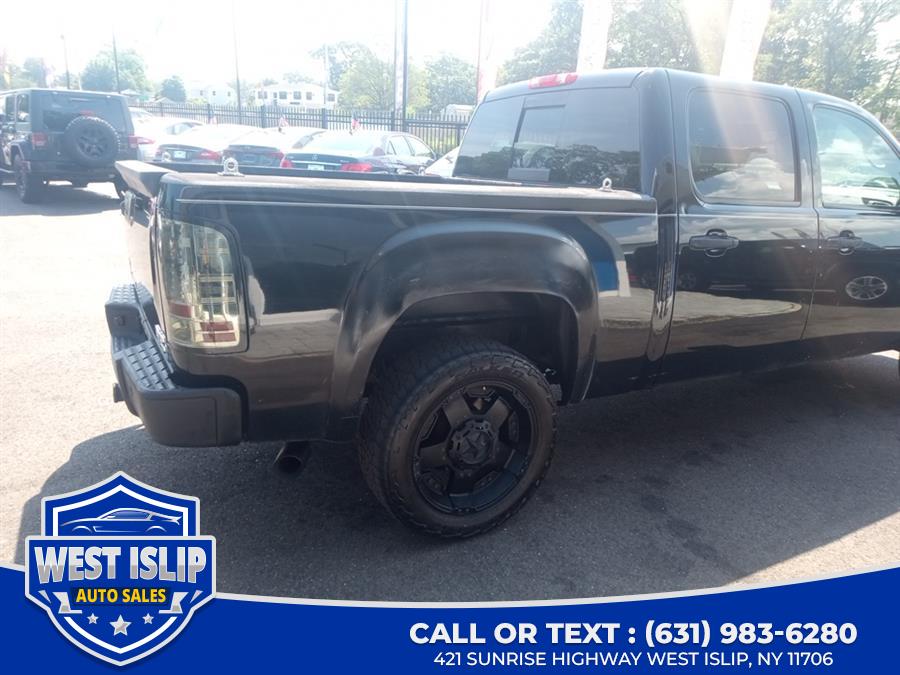 2009 GMC Sierra 1500 4WD Crew Cab 143.5" Denali, available for sale in West Islip, New York | West Islip Auto Sales. West Islip, New York 2009 GMC Sierra 1500 4WD Crew Cab 143.5" Denali, available for sale in West Islip, New York | West Islip Auto Sales. West Islip, New York