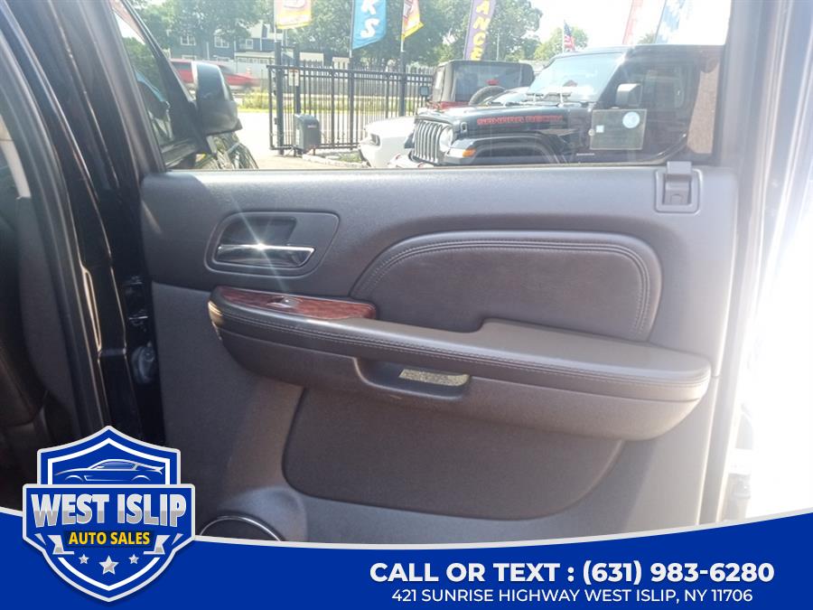 2009 GMC Sierra 1500 4WD Crew Cab 143.5" Denali, available for sale in West Islip, New York | West Islip Auto Sales. West Islip, New York 2009 GMC Sierra 1500 4WD Crew Cab 143.5" Denali, available for sale in West Islip, New York | West Islip Auto Sales. West Islip, New York