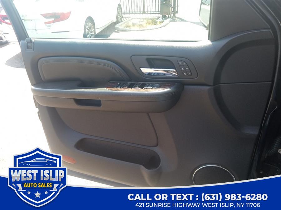 2009 GMC Sierra 1500 4WD Crew Cab 143.5" Denali, available for sale in West Islip, New York | West Islip Auto Sales. West Islip, New York 2009 GMC Sierra 1500 4WD Crew Cab 143.5" Denali, available for sale in West Islip, New York | West Islip Auto Sales. West Islip, New York