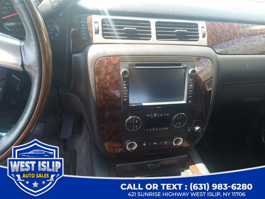 2009 GMC Sierra 1500 4WD Crew Cab 143.5" Denali, available for sale in West Islip, New York | West Islip Auto Sales. West Islip, New York 2009 GMC Sierra 1500 4WD Crew Cab 143.5" Denali, available for sale in West Islip, New York | West Islip Auto Sales. West Islip, New York