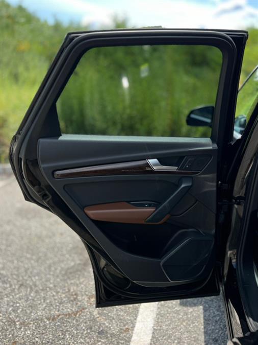 2020 Audi Q5 Premium 45 TFSI quattro, available for sale in Paterson, New Jersey | Speedway Motors LLC. Paterson, New Jersey 2020 Audi Q5 Premium 45 TFSI quattro, available for sale in Paterson, New Jersey | Speedway Motors LLC. Paterson, New Jersey