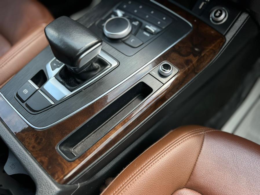 2020 Audi Q5 Premium 45 TFSI quattro, available for sale in Paterson, New Jersey | Speedway Motors LLC. Paterson, New Jersey 2020 Audi Q5 Premium 45 TFSI quattro, available for sale in Paterson, New Jersey | Speedway Motors LLC. Paterson, New Jersey