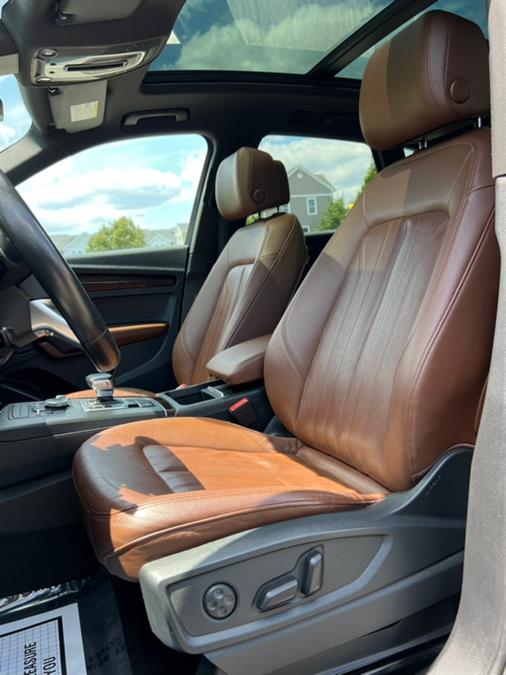 2020 Audi Q5 Premium 45 TFSI quattro, available for sale in Paterson, New Jersey | Speedway Motors LLC. Paterson, New Jersey 2020 Audi Q5 Premium 45 TFSI quattro, available for sale in Paterson, New Jersey | Speedway Motors LLC. Paterson, New Jersey