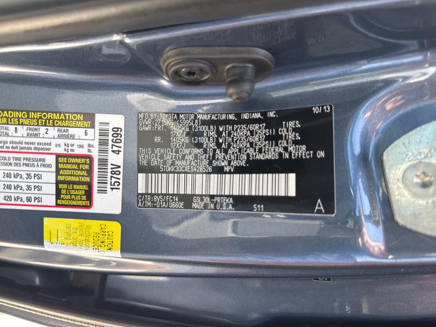 2014 Toyota Sienna 5dr 8-Pass Van V6 LE FWD, available for sale in Waterbury, Connecticut | National Auto Brokers, Inc.. Waterbury, Connecticut 2014 Toyota Sienna 5dr 8-Pass Van V6 LE FWD, available for sale in Waterbury, Connecticut | National Auto Brokers, Inc.. Waterbury, Connecticut