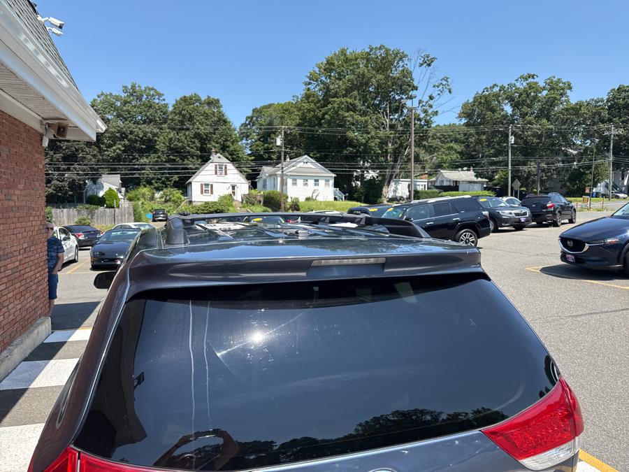 2014 Toyota Sienna 5dr 8-Pass Van V6 LE FWD, available for sale in Waterbury, Connecticut | National Auto Brokers, Inc.. Waterbury, Connecticut 2014 Toyota Sienna 5dr 8-Pass Van V6 LE FWD, available for sale in Waterbury, Connecticut | National Auto Brokers, Inc.. Waterbury, Connecticut
