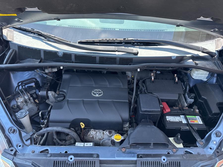 2014 Toyota Sienna 5dr 8-Pass Van V6 LE FWD, available for sale in Waterbury, Connecticut | National Auto Brokers, Inc.. Waterbury, Connecticut 2014 Toyota Sienna 5dr 8-Pass Van V6 LE FWD, available for sale in Waterbury, Connecticut | National Auto Brokers, Inc.. Waterbury, Connecticut