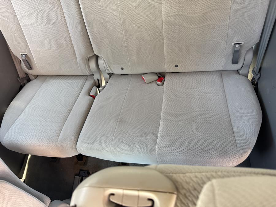 2014 Toyota Sienna 5dr 8-Pass Van V6 LE FWD, available for sale in Waterbury, Connecticut | National Auto Brokers, Inc.. Waterbury, Connecticut 2014 Toyota Sienna 5dr 8-Pass Van V6 LE FWD, available for sale in Waterbury, Connecticut | National Auto Brokers, Inc.. Waterbury, Connecticut