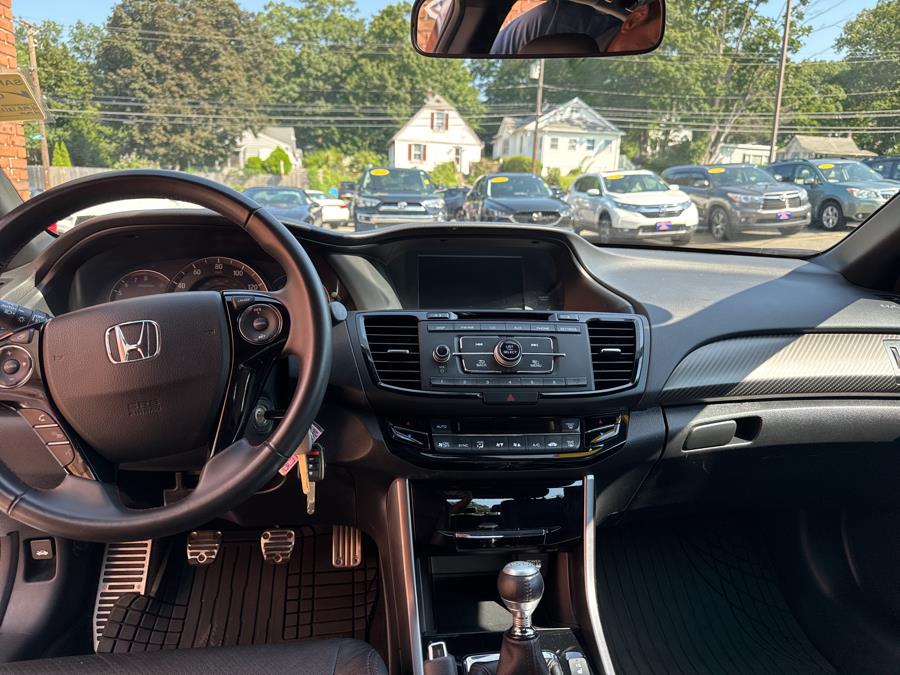 2017 Honda Accord Sedan Sport SE Manual, available for sale in Waterbury, Connecticut | National Auto Brokers, Inc.. Waterbury, Connecticut 2017 Honda Accord Sedan Sport SE Manual, available for sale in Waterbury, Connecticut | National Auto Brokers, Inc.. Waterbury, Connecticut