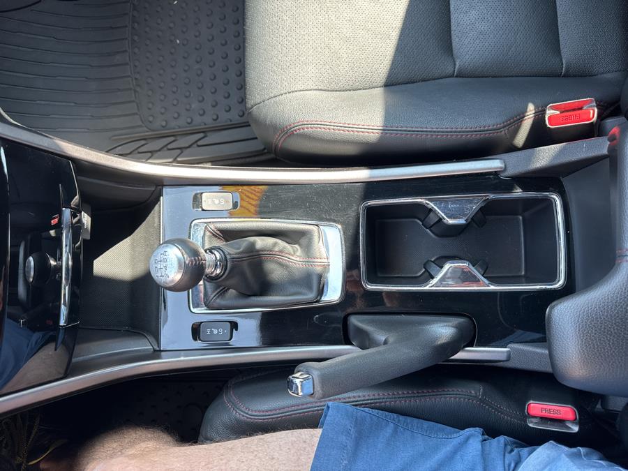 2017 Honda Accord Sedan Sport SE Manual, available for sale in Waterbury, Connecticut | National Auto Brokers, Inc.. Waterbury, Connecticut 2017 Honda Accord Sedan Sport SE Manual, available for sale in Waterbury, Connecticut | National Auto Brokers, Inc.. Waterbury, Connecticut
