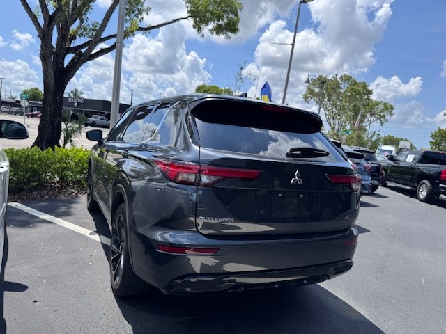 2024 Mitsubishi Outlander SE Black Edition w/Pano Roof FWD, available for sale in Woodside, New York | Drive Central. Woodside, New York 2024 Mitsubishi Outlander SE Black Edition w/Pano Roof FWD, available for sale in Woodside, New York | Drive Central. Woodside, New York