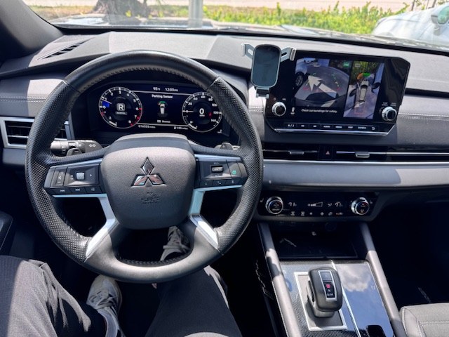 2024 Mitsubishi Outlander SE Black Edition w/Pano Roof FWD, available for sale in Woodside, New York | Drive Central. Woodside, New York 2024 Mitsubishi Outlander SE Black Edition w/Pano Roof FWD, available for sale in Woodside, New York | Drive Central. Woodside, New York