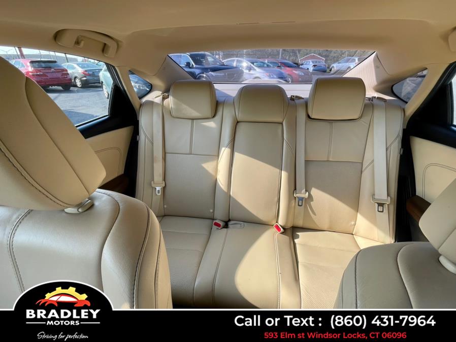 2013 Toyota Avalon Hybrid *Limited Edition*, available for sale in Windsor Locks, Connecticut | Bradley Motors Inc. Windsor Locks, Connecticut 2013 Toyota Avalon Hybrid *Limited Edition*, available for sale in Windsor Locks, Connecticut | Bradley Motors Inc. Windsor Locks, Connecticut