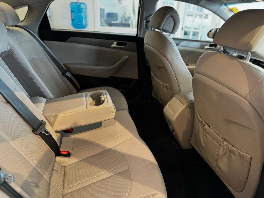 2015 Hyundai Sonata SE Sedan 4D, available for sale in Santa Ana, California | K&T Motor LLC. Santa Ana, California 2015 Hyundai Sonata SE Sedan 4D, available for sale in Santa Ana, California | K&T Motor LLC. Santa Ana, California