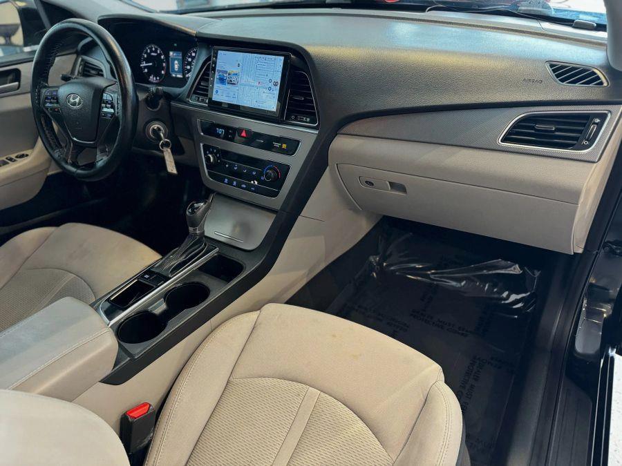 2015 Hyundai Sonata SE Sedan 4D, available for sale in Santa Ana, California | K&T Motor LLC. Santa Ana, California 2015 Hyundai Sonata SE Sedan 4D, available for sale in Santa Ana, California | K&T Motor LLC. Santa Ana, California