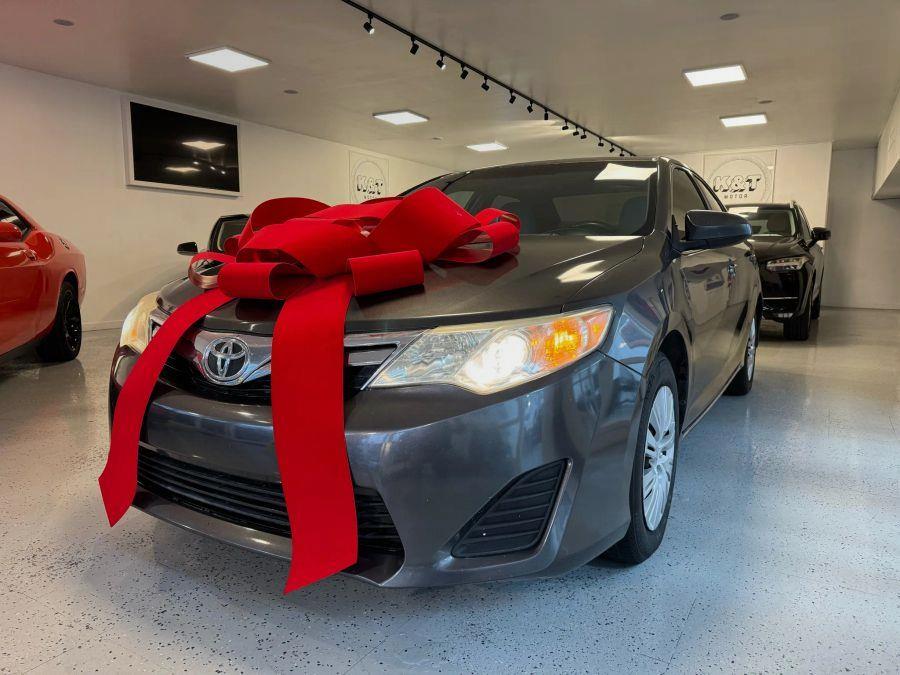 2014 Toyota Camry LE Sedan 4D, available for sale in Santa Ana, California | K&T Motor LLC. Santa Ana, California 2014 Toyota Camry LE Sedan 4D, available for sale in Santa Ana, California | K&T Motor LLC. Santa Ana, California