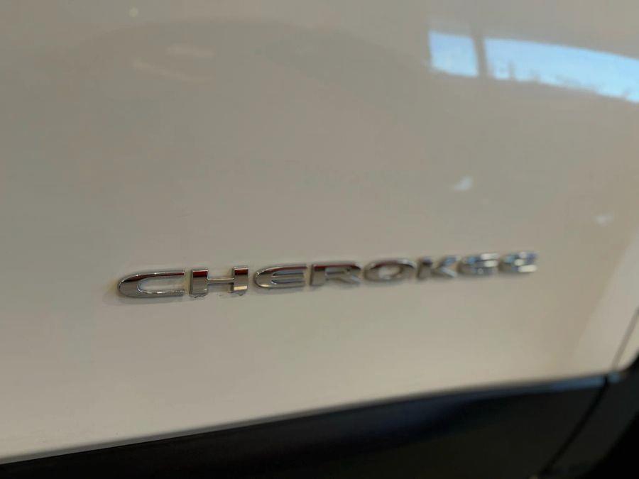 2016 Jeep Cherokee Limited Sport Utility 4D, available for sale in Santa Ana, California | K&T Motor LLC. Santa Ana, California 2016 Jeep Cherokee Limited Sport Utility 4D, available for sale in Santa Ana, California | K&T Motor LLC. Santa Ana, California
