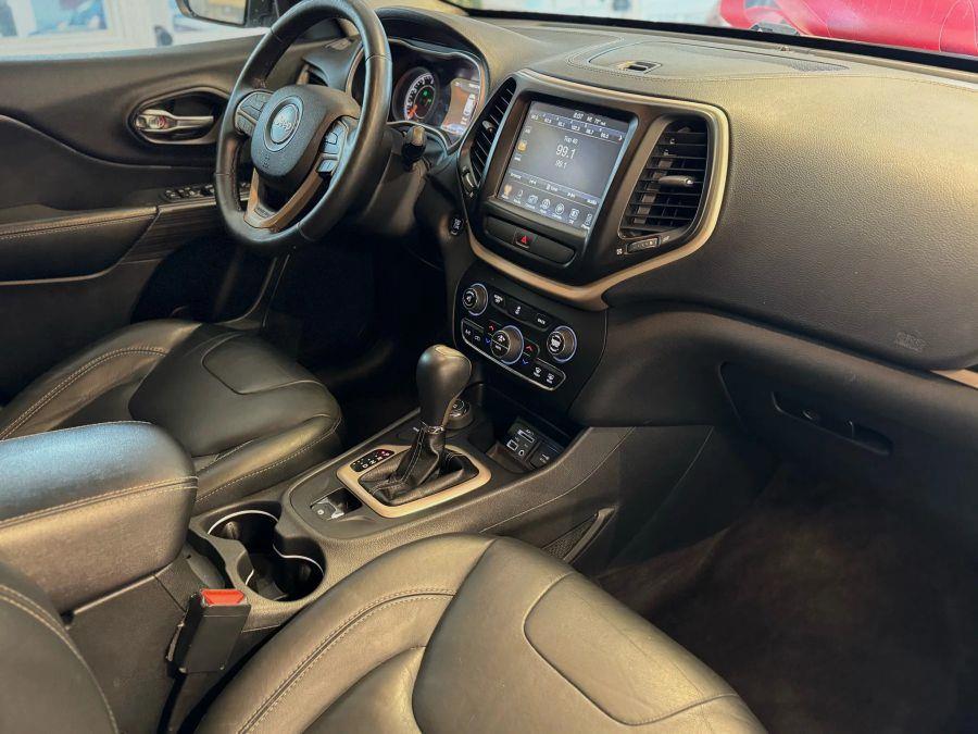 2016 Jeep Cherokee Limited Sport Utility 4D, available for sale in Santa Ana, California | K&T Motor LLC. Santa Ana, California 2016 Jeep Cherokee Limited Sport Utility 4D, available for sale in Santa Ana, California | K&T Motor LLC. Santa Ana, California