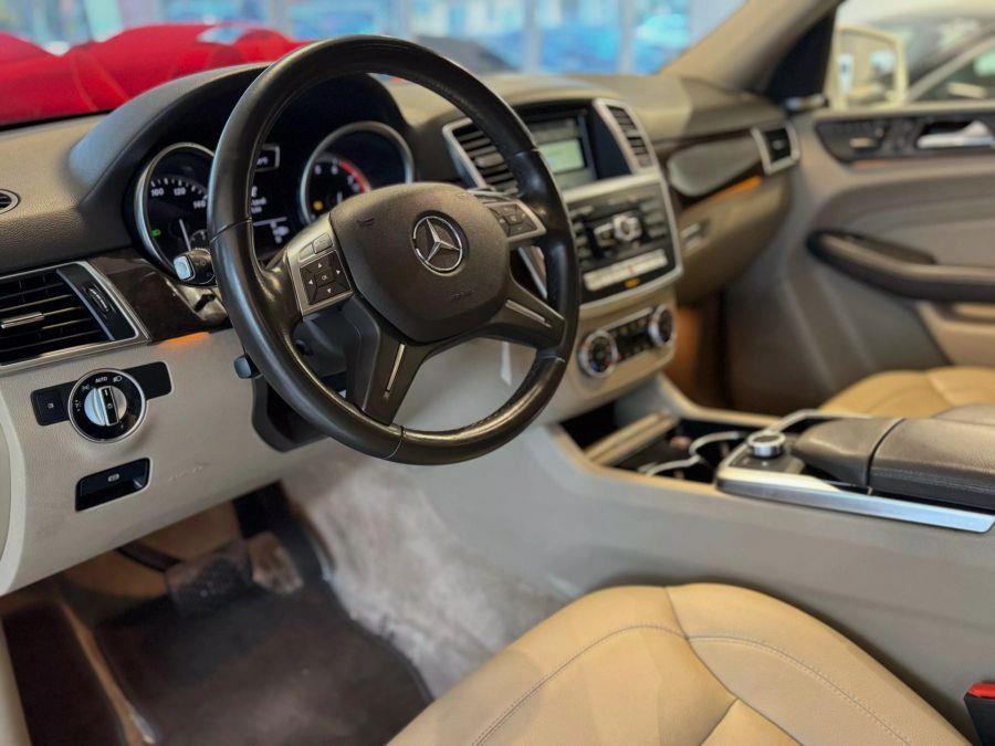 2012 Mercedes-benz M-class ML 350 4MATIC Sport Utility 4D, available for sale in Santa Ana, California | K&T Motor LLC. Santa Ana, California 2012 Mercedes-benz M-class ML 350 4MATIC Sport Utility 4D, available for sale in Santa Ana, California | K&T Motor LLC. Santa Ana, California
