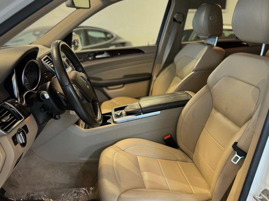 2012 Mercedes-benz M-class ML 350 4MATIC Sport Utility 4D, available for sale in Santa Ana, California | K&T Motor LLC. Santa Ana, California 2012 Mercedes-benz M-class ML 350 4MATIC Sport Utility 4D, available for sale in Santa Ana, California | K&T Motor LLC. Santa Ana, California