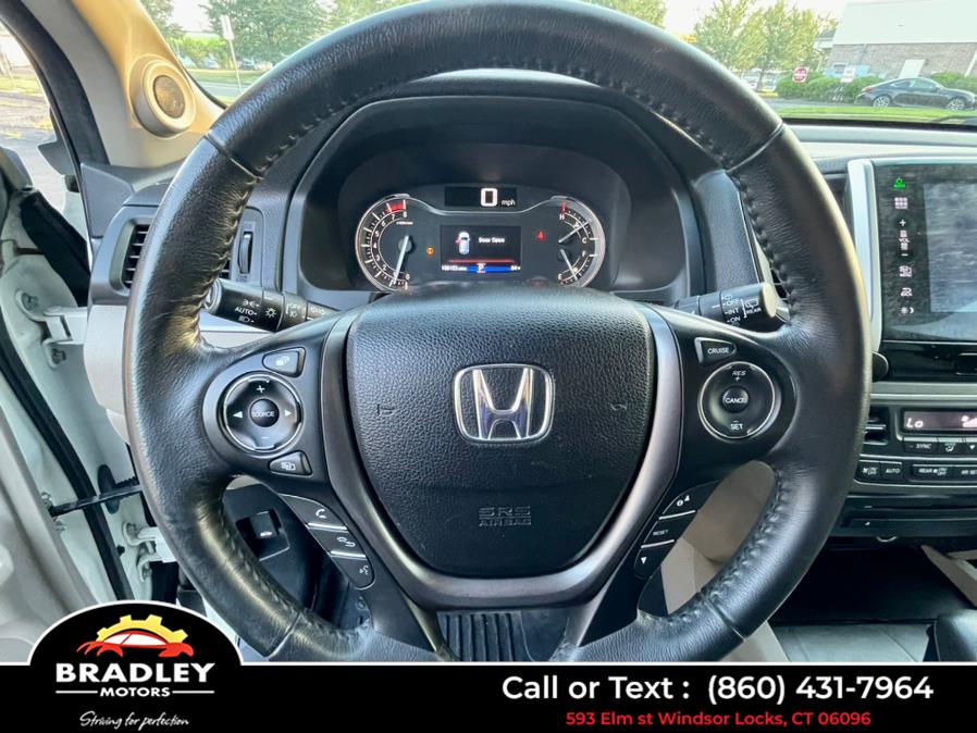 2016 Honda Pilot EX-L w/Navi, available for sale in Windsor Locks, Connecticut | Bradley Motors Inc. Windsor Locks, Connecticut 2016 Honda Pilot EX-L w/Navi, available for sale in Windsor Locks, Connecticut | Bradley Motors Inc. Windsor Locks, Connecticut