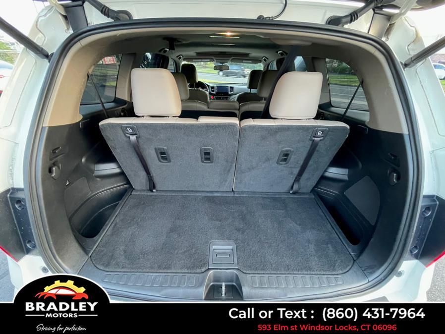 2016 Honda Pilot EX-L w/Navi, available for sale in Windsor Locks, Connecticut | Bradley Motors Inc. Windsor Locks, Connecticut 2016 Honda Pilot EX-L w/Navi, available for sale in Windsor Locks, Connecticut | Bradley Motors Inc. Windsor Locks, Connecticut