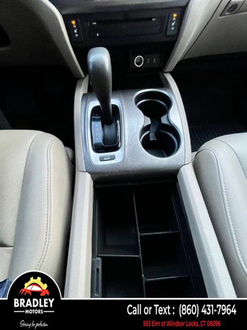 2016 Honda Pilot EX-L w/Navi, available for sale in Windsor Locks, Connecticut | Bradley Motors Inc. Windsor Locks, Connecticut 2016 Honda Pilot EX-L w/Navi, available for sale in Windsor Locks, Connecticut | Bradley Motors Inc. Windsor Locks, Connecticut