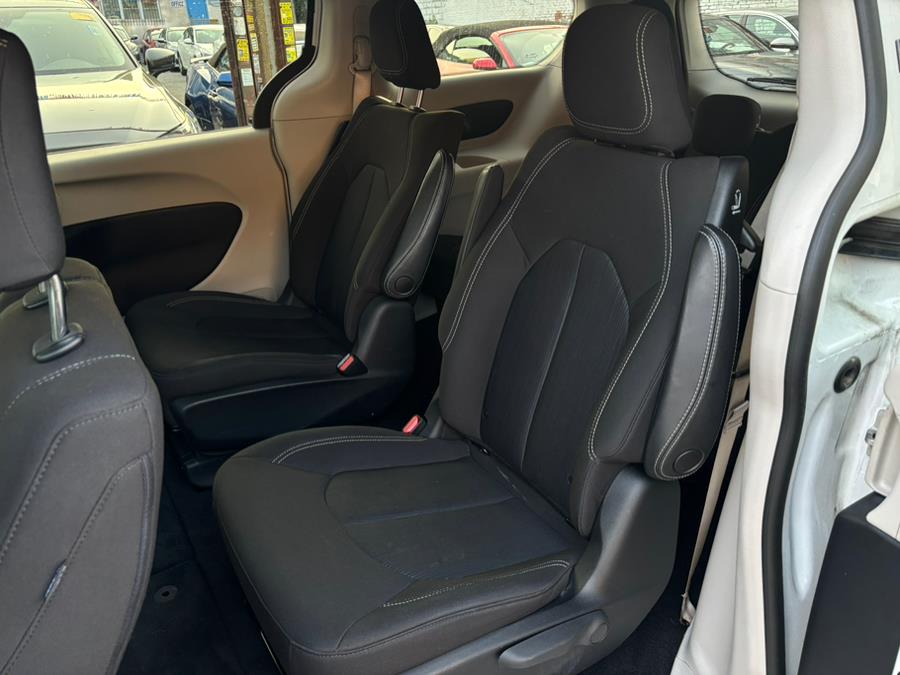 2020 Chrysler Voyager LX FWD, available for sale in Brooklyn, New York | Carsbuck Inc.. Brooklyn, New York 2020 Chrysler Voyager LX FWD, available for sale in Brooklyn, New York | Carsbuck Inc.. Brooklyn, New York
