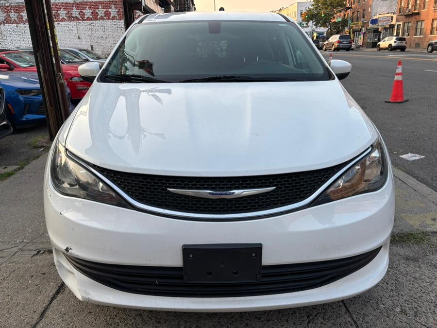 2020 Chrysler Voyager LX FWD, available for sale in Brooklyn, New York | Carsbuck Inc.. Brooklyn, New York 2020 Chrysler Voyager LX FWD, available for sale in Brooklyn, New York | Carsbuck Inc.. Brooklyn, New York