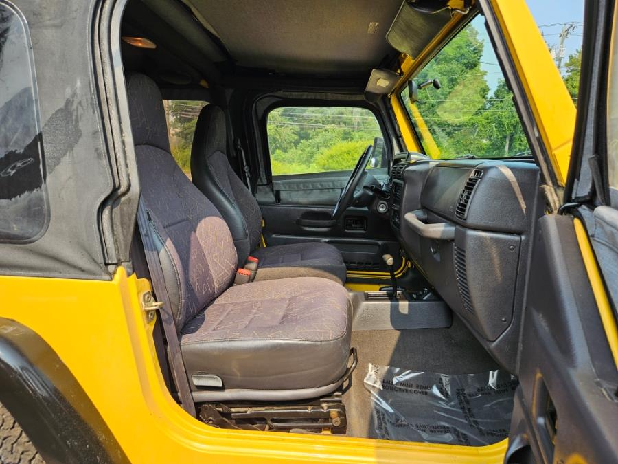 2002 Jeep Wrangler 2dr X 4WD~4.0 Straight Six, available for sale in East Windsor, Connecticut | Toro Auto. East Windsor, Connecticut 2002 Jeep Wrangler 2dr X 4WD~4.0 Straight Six, available for sale in East Windsor, Connecticut | Toro Auto. East Windsor, Connecticut