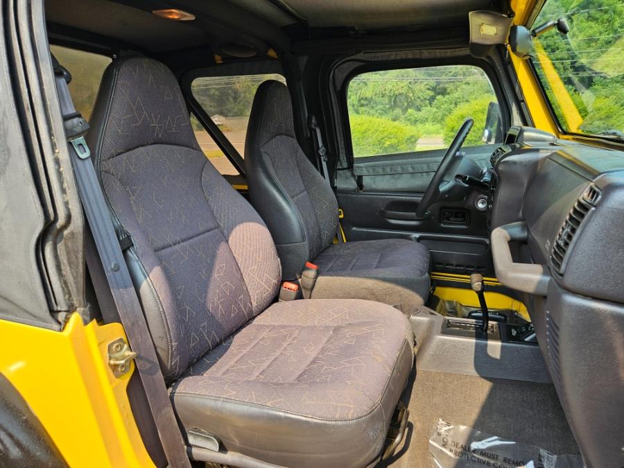 2002 Jeep Wrangler 2dr X 4WD~4.0 Straight Six, available for sale in East Windsor, Connecticut | Toro Auto. East Windsor, Connecticut 2002 Jeep Wrangler 2dr X 4WD~4.0 Straight Six, available for sale in East Windsor, Connecticut | Toro Auto. East Windsor, Connecticut