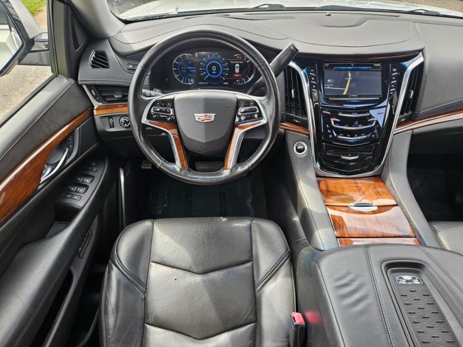 2017 Cadillac Escalade ESV 4WD 4dr Luxury, available for sale in East Windsor, Connecticut | Toro Auto. East Windsor, Connecticut 2017 Cadillac Escalade ESV 4WD 4dr Luxury, available for sale in East Windsor, Connecticut | Toro Auto. East Windsor, Connecticut