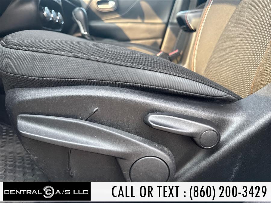2016 Jeep Renegade 4WD 4dr Latitude, available for sale in East Windsor, Connecticut | Central A/S LLC. East Windsor, Connecticut 2016 Jeep Renegade 4WD 4dr Latitude, available for sale in East Windsor, Connecticut | Central A/S LLC. East Windsor, Connecticut