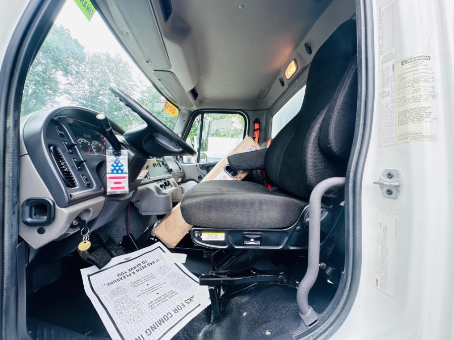 2016 FREIGHTLINER M2 26FT BOX TRUCK NO CDL LIFT GATE CUMMINS, available for sale in South Amboy, New Jersey | NJ Truck Spot. South Amboy, New Jersey 2016 FREIGHTLINER M2 26FT BOX TRUCK NO CDL LIFT GATE CUMMINS, available for sale in South Amboy, New Jersey | NJ Truck Spot. South Amboy, New Jersey