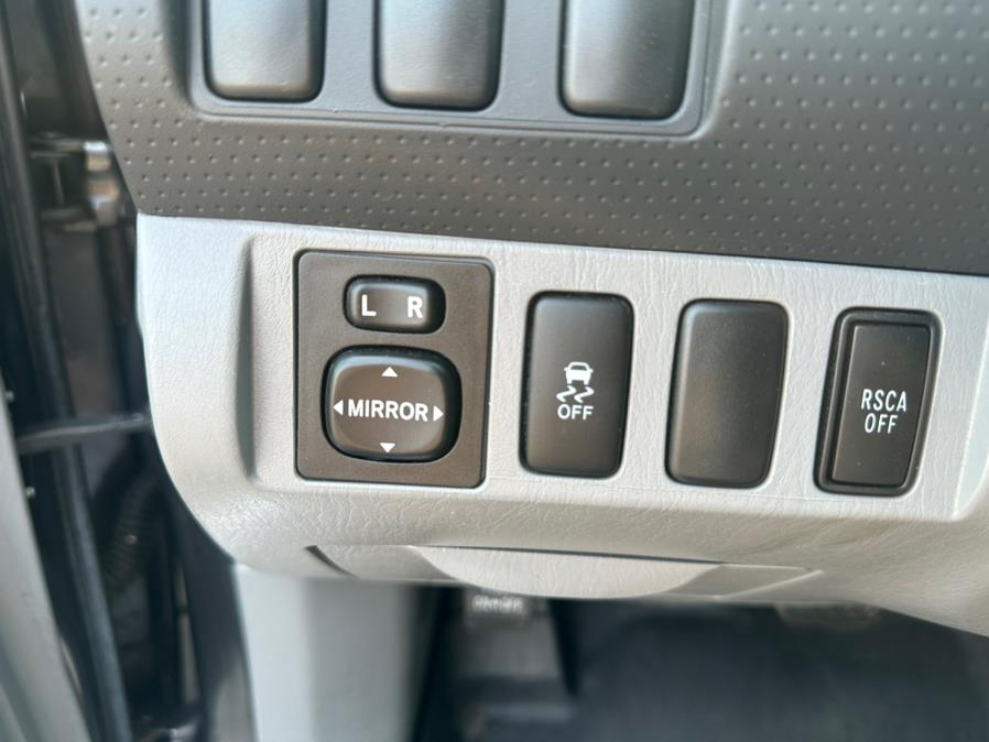 2012 Toyota Tacoma 4WD Access Cab I4 AT (Natl), available for sale in West Hartford, Connecticut | AutoMax. West Hartford, Connecticut 2012 Toyota Tacoma 4WD Access Cab I4 AT (Natl), available for sale in West Hartford, Connecticut | AutoMax. West Hartford, Connecticut