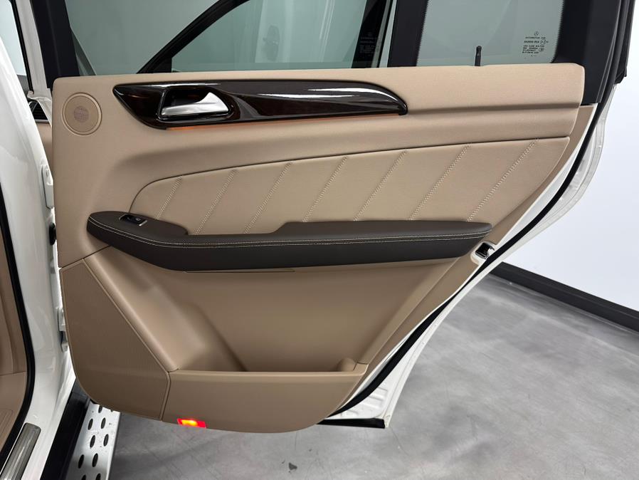 2015 Mercedes-Benz GL-Class 4MATIC 4dr GL 450, available for sale in Linden, New Jersey | East Coast Auto Group. Linden, New Jersey 2015 Mercedes-Benz GL-Class 4MATIC 4dr GL 450, available for sale in Linden, New Jersey | East Coast Auto Group. Linden, New Jersey