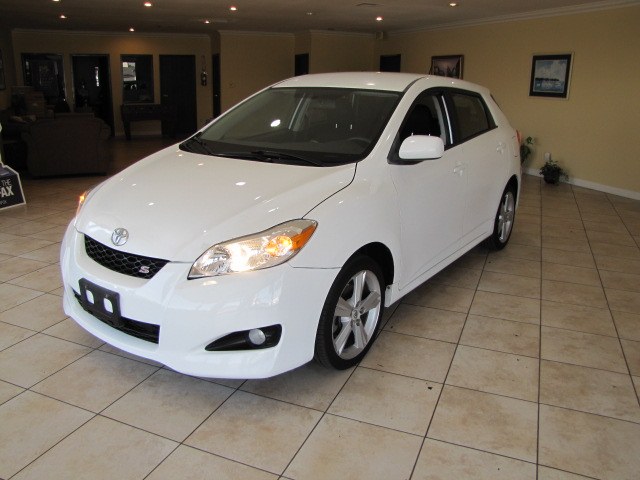 2010 Toyota Matrix 5dr Wgn Auto S FWD, available for sale in Placentia, California | Auto Network Group Inc. Placentia, California 2010 Toyota Matrix 5dr Wgn Auto S FWD, available for sale in Placentia, California | Auto Network Group Inc. Placentia, California