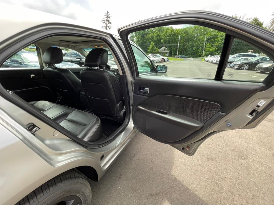 2009 Ford Fusion 4dr Sdn V6 SEL FWD, available for sale in North Branford, Connecticut | CarHavn. North Branford, Connecticut 2009 Ford Fusion 4dr Sdn V6 SEL FWD, available for sale in North Branford, Connecticut | CarHavn. North Branford, Connecticut